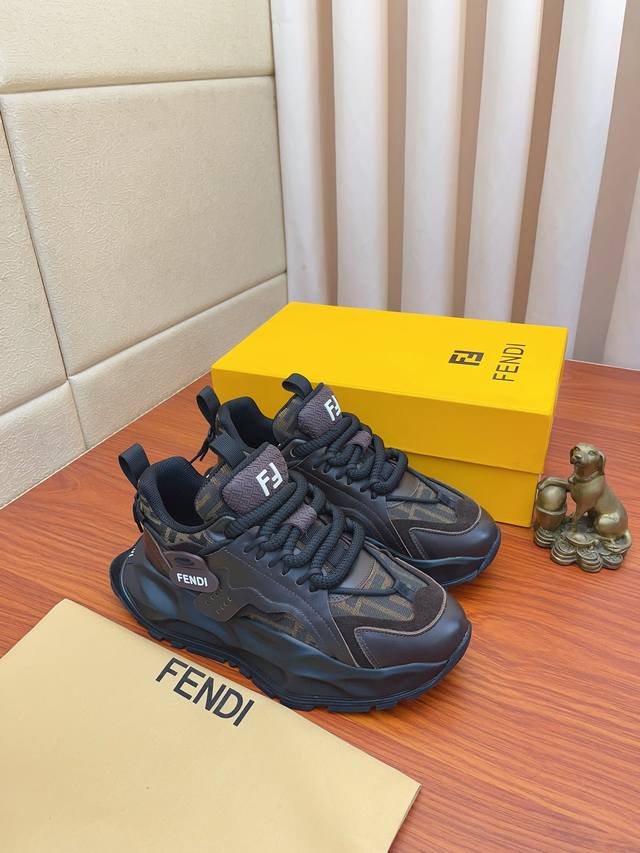 实价： Fendi.芬迪 新款 精品休闲鞋 原版高品质鞋面进口牛皮鞋面拼接 真皮内里加厚乳胶鞋垫版型时尚 动感十足原版芬迪舒适大底 简洁大方运动休闲。码数38-